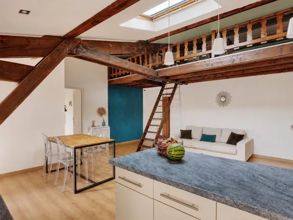 Appartement 3 pièces, 62 m2 2 places de stationnement - Dernier étage