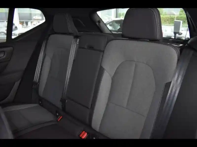 Volvo Xc40 t4 recharge 129 + 82ch plus dct 7 — photo 8