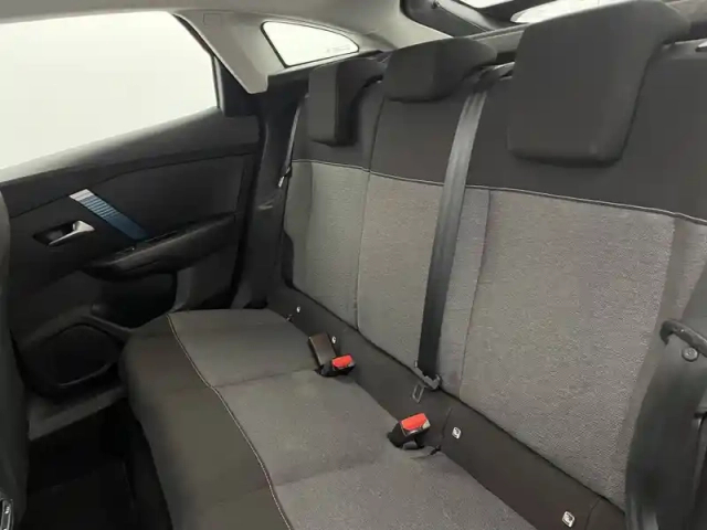 Citroën C4 e- 136 ch automatique — photo 21