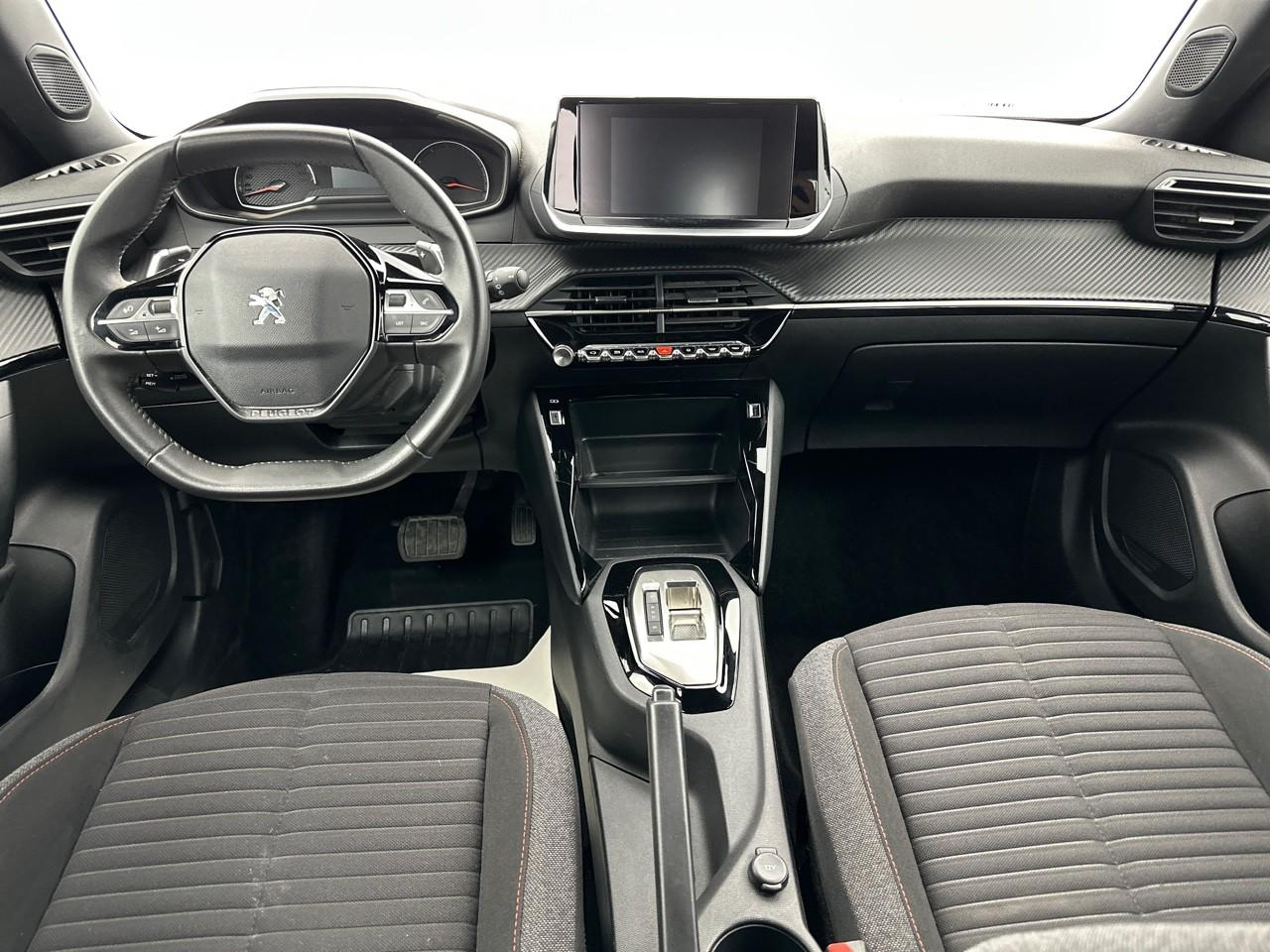 Peugeot 2008 puretech 130 s&s eat8 active pack — photo 11