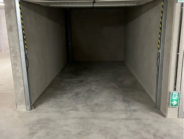 Location garages Saint Laurent de mûre