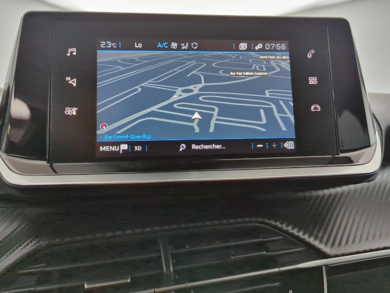 Peugeot 2008 puretech 130 s&s eat8 allure — photo 15