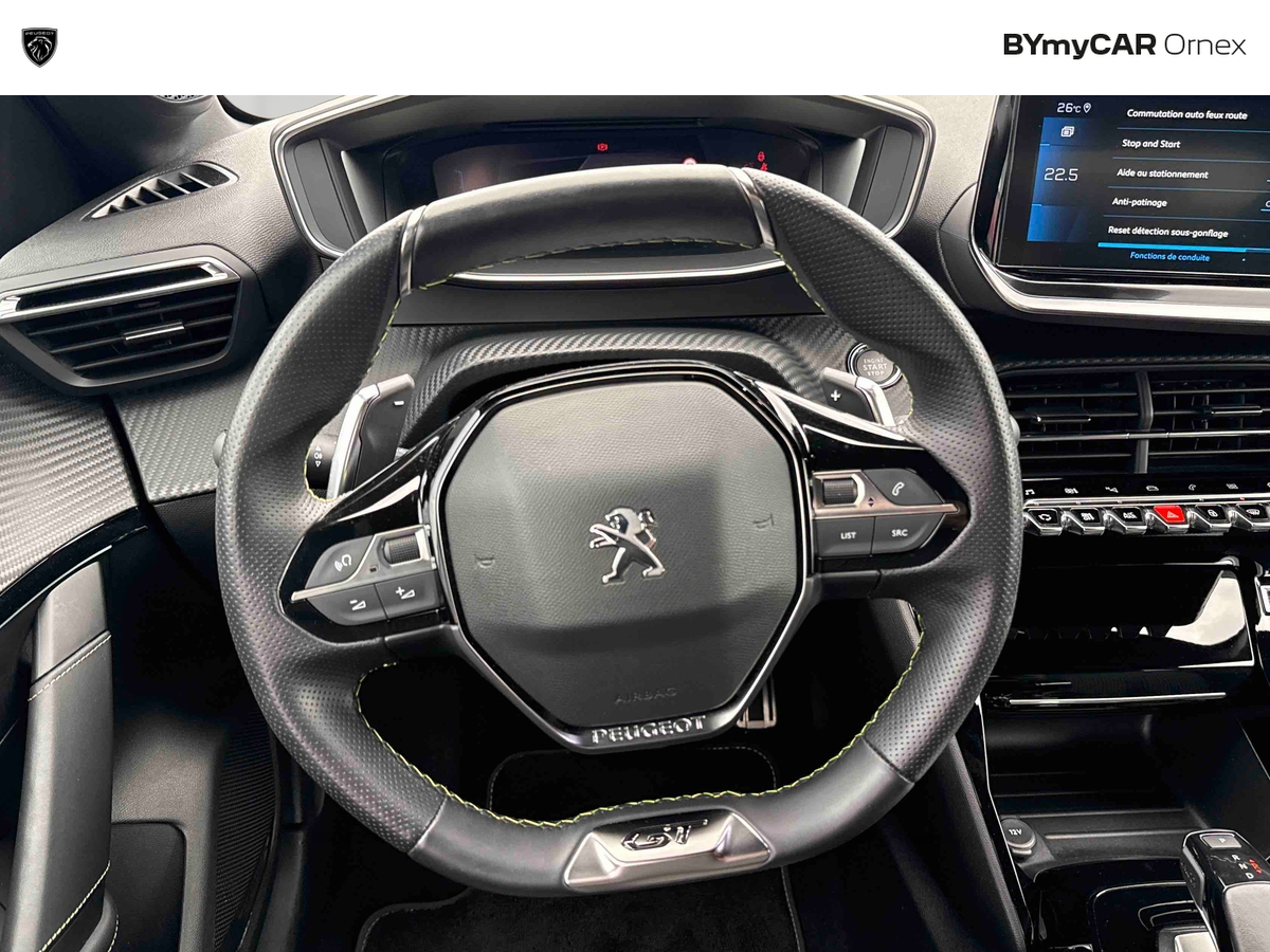 Peugeot 208 PureTech 100 S&amp;S EAT8 — photo 10