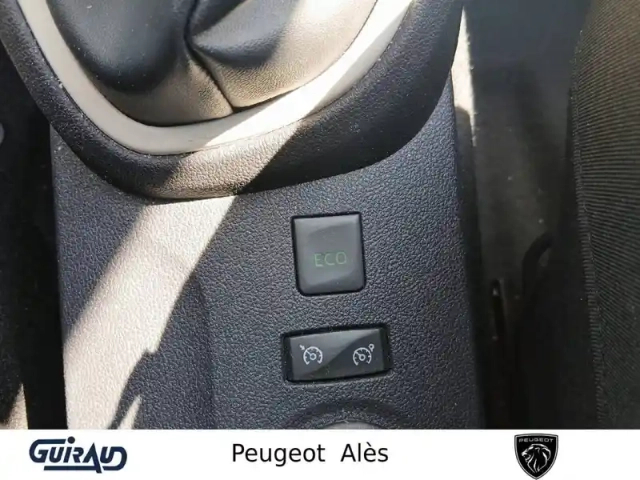 Renault Captur tce 90 e6c — photo 19