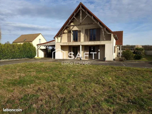 Maison 7 pièces 232 m²