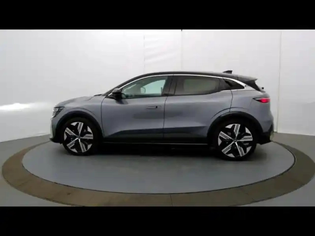 Renault Megane e-tech electric 220ch iconic autonomie confort -25 — photo 8