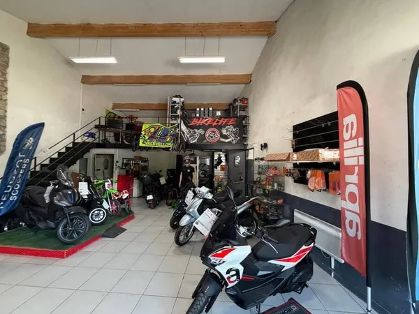 Commerce Vente Roquevaire   86000€