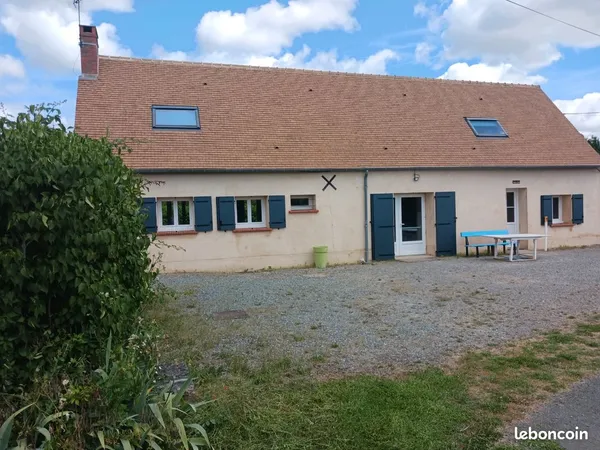 Hôtellerie et restauration Vente Saint-Jean-d'Assé 4p 140m² 950€