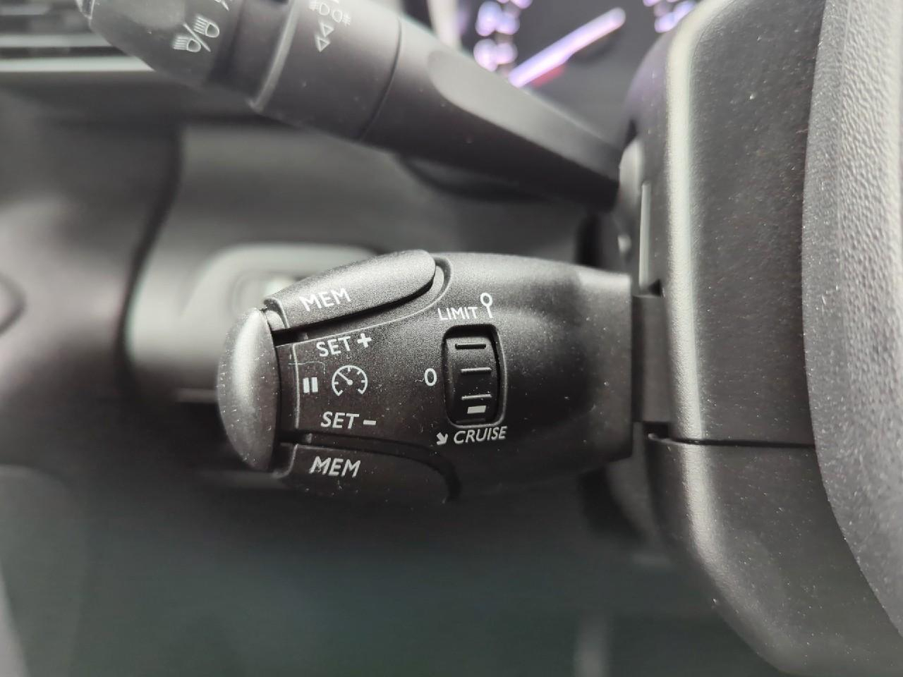 Citroën Berlingo van m 650 bluehdi 100 s&s bvm5 driver — photo 21