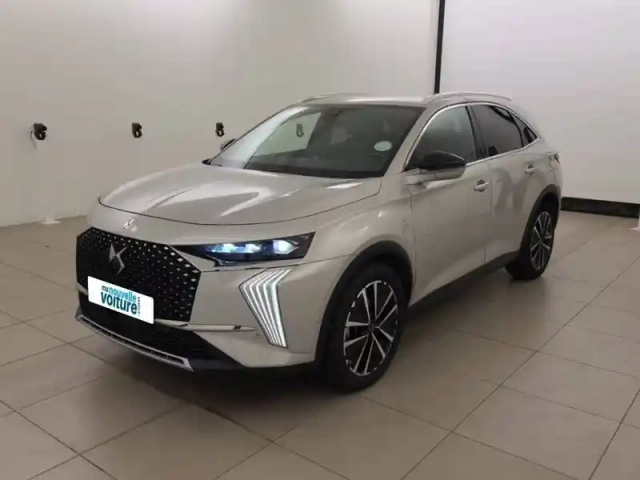 Ds Ds 7 hybride rechargeable e-tense 300 eat8 4x4 — photo 26