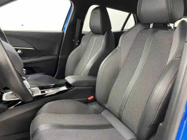 Peugeot 2008 puretech 130 s&amp;s bvm6 — photo 14