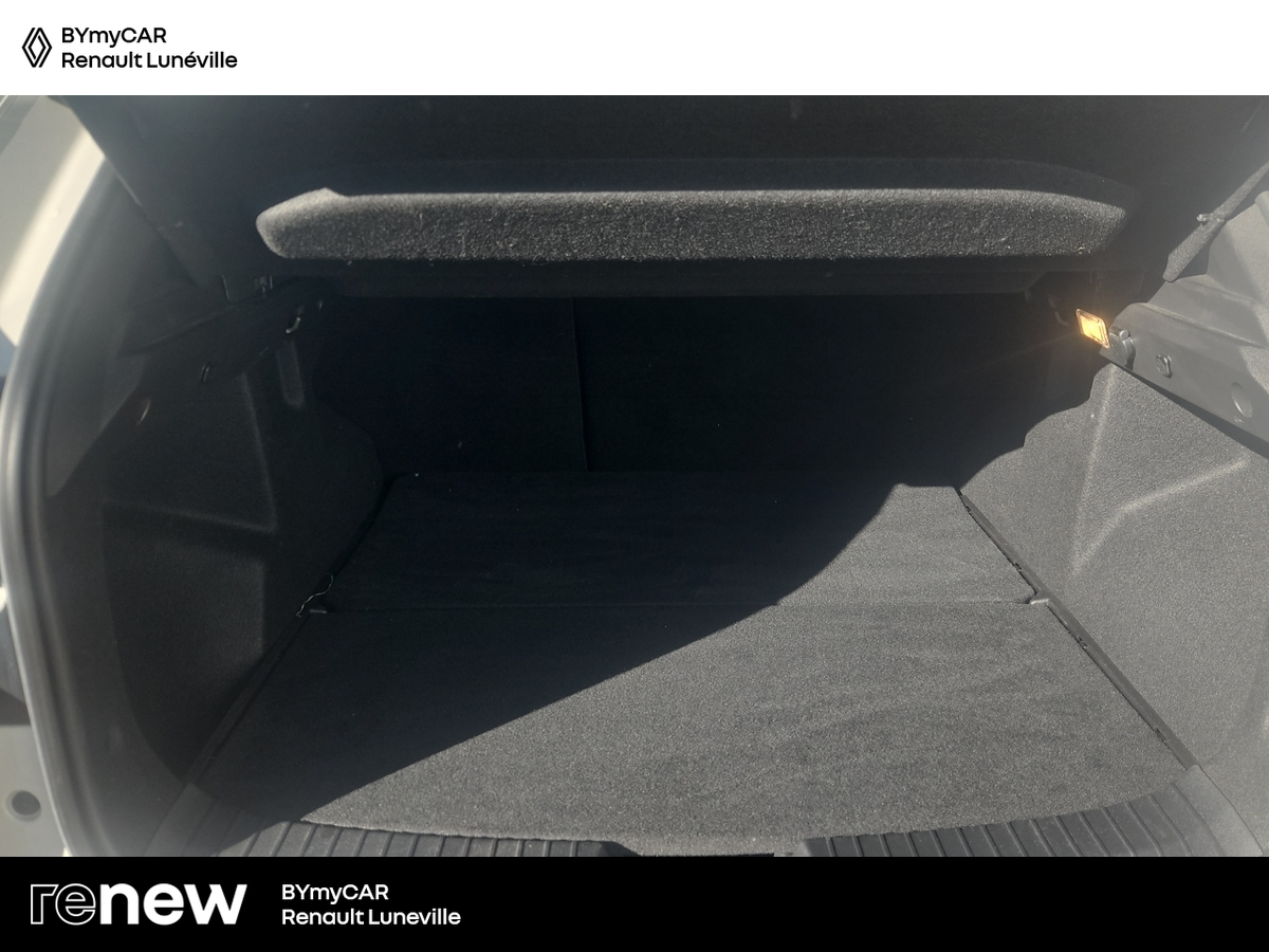 Dacia Duster Hybrid 140 — photo 13