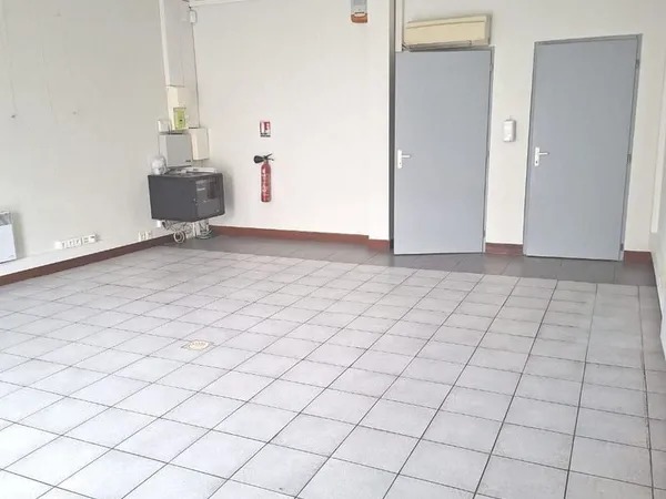 SAINT GAUDENS LOCAL PROFESSIONNEL HYPER CENTRE