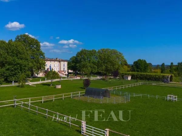 Campagne d'Aix en Provence - Propriété équestre de caractère