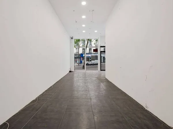Local commercial 130 m²