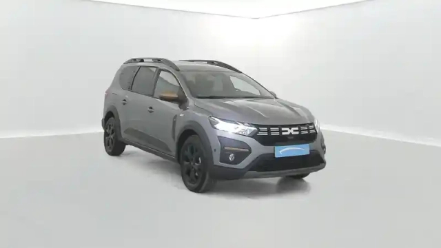 Dacia Jogger tce 110 7 places gsr2 — photo 17