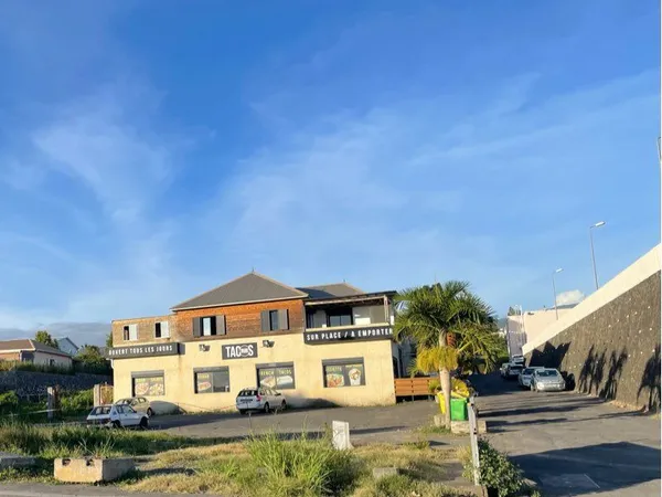 À LOUER - LOCAL PROFESSIONNEL 60 m² + TERRASSE