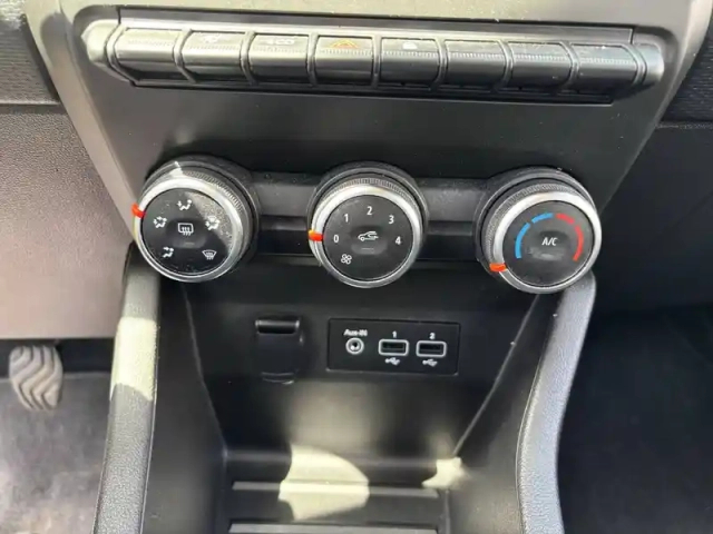 Renault Clio tce 90 — photo 32