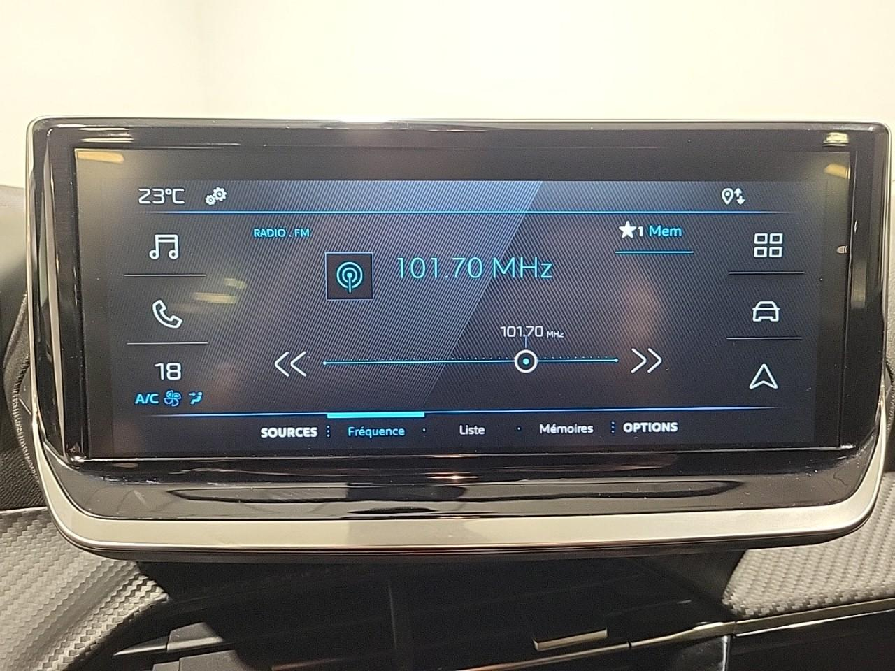 Peugeot 2008 hybrid 145 e-dcs6 style — photo 11