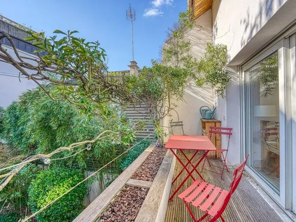 Maison 7 pièces 220 m²