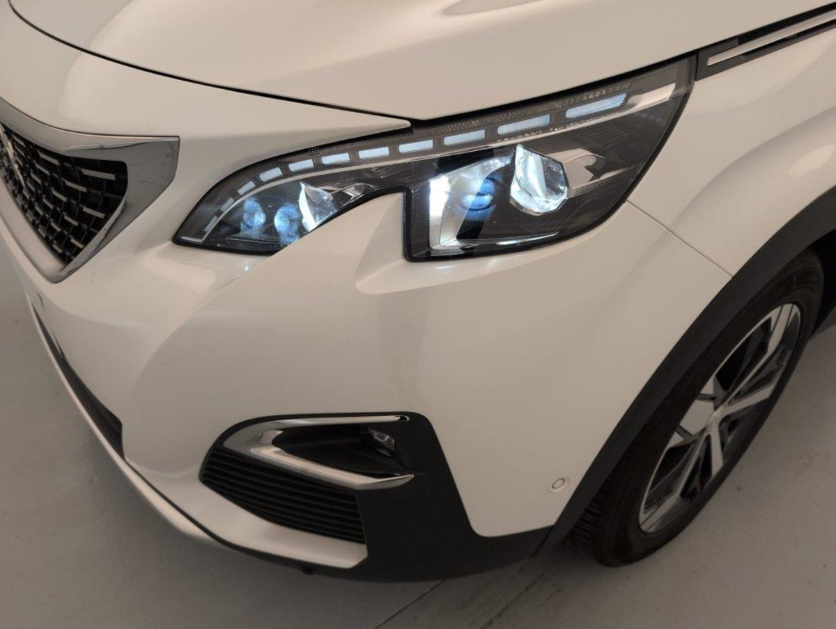 Peugeot 3008 — photo 21