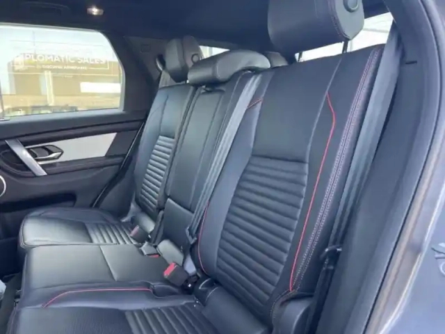 Land Rover Discovery Sport p300e r-dynamic se awd bva mark vi — photo 24