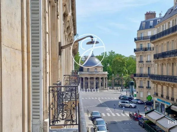 Appartement 5 pièces 185 m²