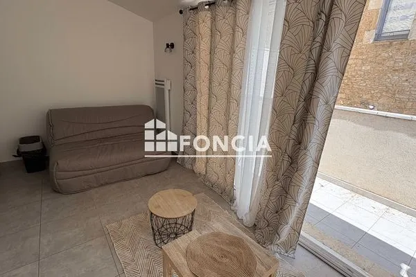 Studio 1 pièce 18 m²