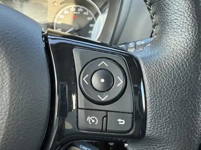 Toyota Yaris 70 vvt-i france connect — photo 12