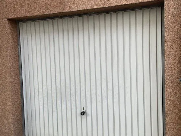 Garage / box fermé 14 m² - Robertsau - résidence privée