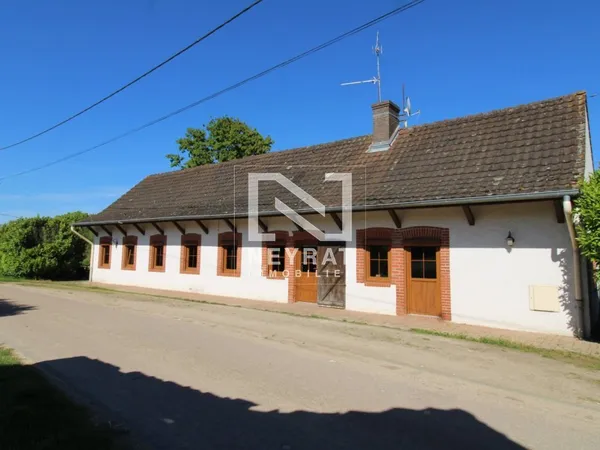 Maison 4 chambres et parcelle de 3900 m², une cour