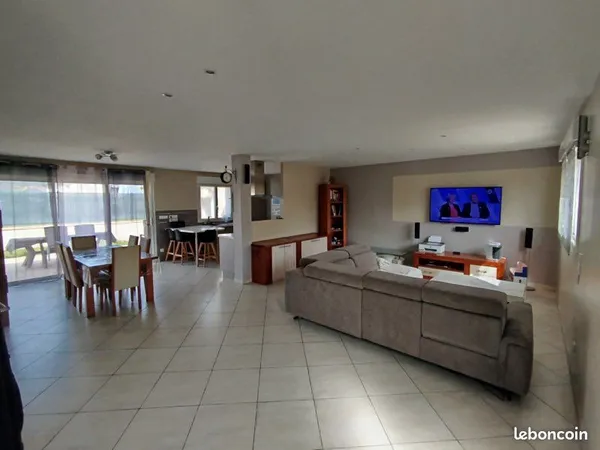 Maison plein pied 6 pièces à FORCÉ