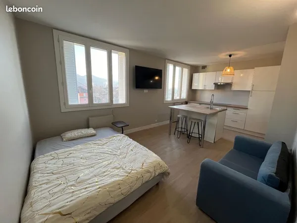Studio cosy refait à neuf