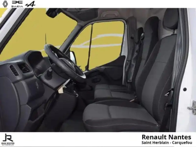 Renault Master fg f3500 l2h2 2.3 blue dci 135ch confort - 20490? ht — photo 10