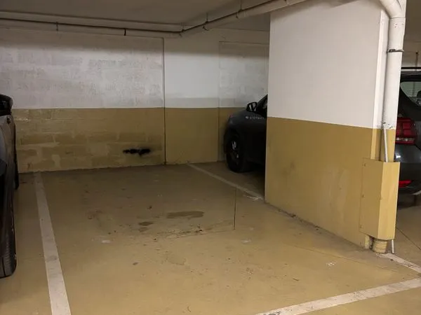 Parking proche Nation