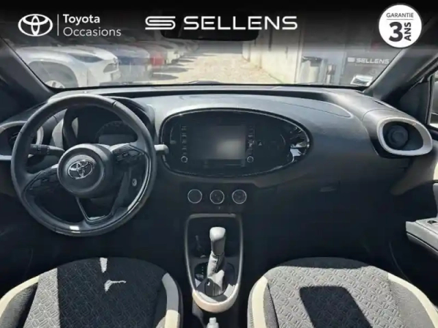 Toyota Aygo X 1.0 vvt-i 72ch design s-cvt — photo 8
