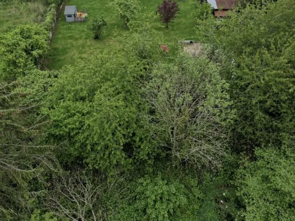 Terrain à bâtir de 329 m² à PECQUEUSE (91)