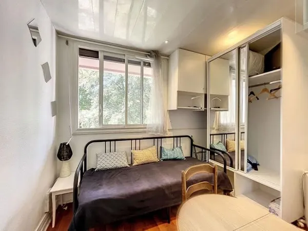 Studio 1 pièce 11 m²