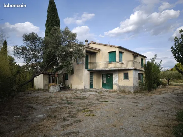 Maison traditionnelle années 60 | Studio et atelier à rénover | Saint-Hilaire-de-Brethmas