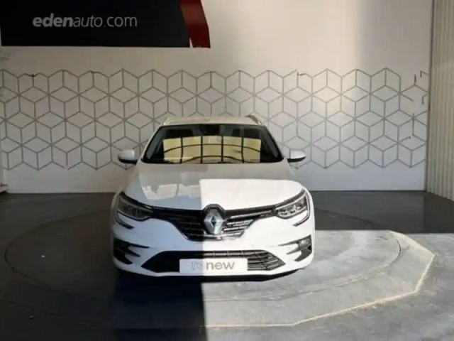 Renault Megane iv estate tce 140 — photo 32