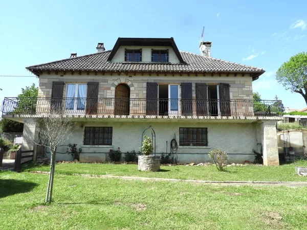 Maison 7 pièces 135 m²
