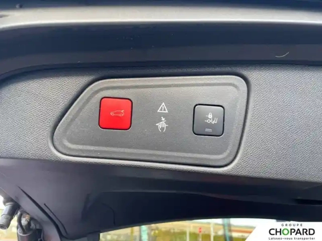 Peugeot 3008 hybrid4 300 e-eat8 — photo 20