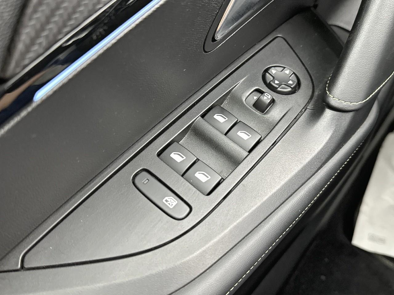 Peugeot 2008 electrique 136 ch gt pack — photo 15