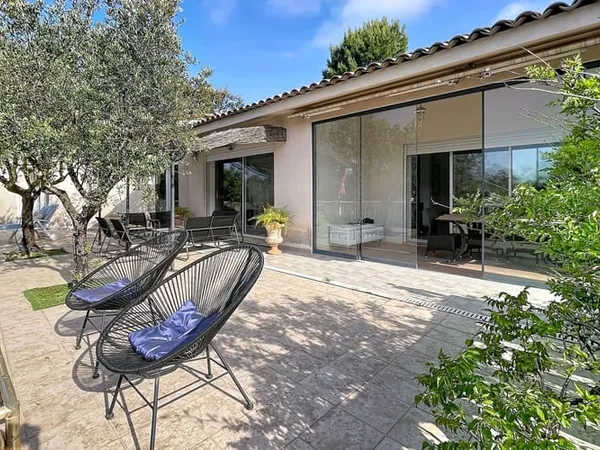 Maison 7 pièces 262 m²