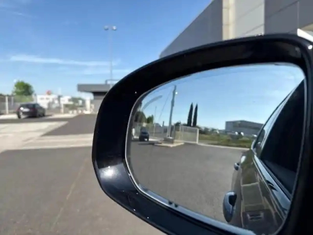 Volvo Xc60 t6 hybride rechargeable 253 + 145ch plus style dark geartronic 8 awd — photo 13