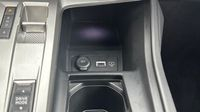 Peugeot 308 PHEV 180ch Allure Pack e-EAT8 — photo 19