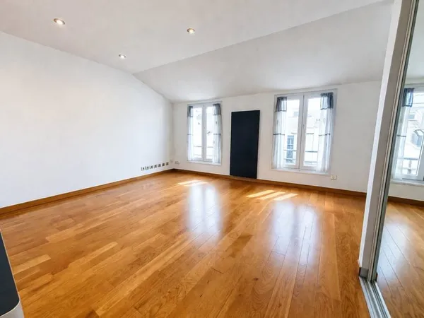 Appartement 2 pièces - hyper centre St Germain