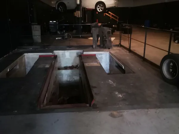 Local, garage bureau