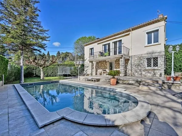 Maison 4 pièces 117 m²
