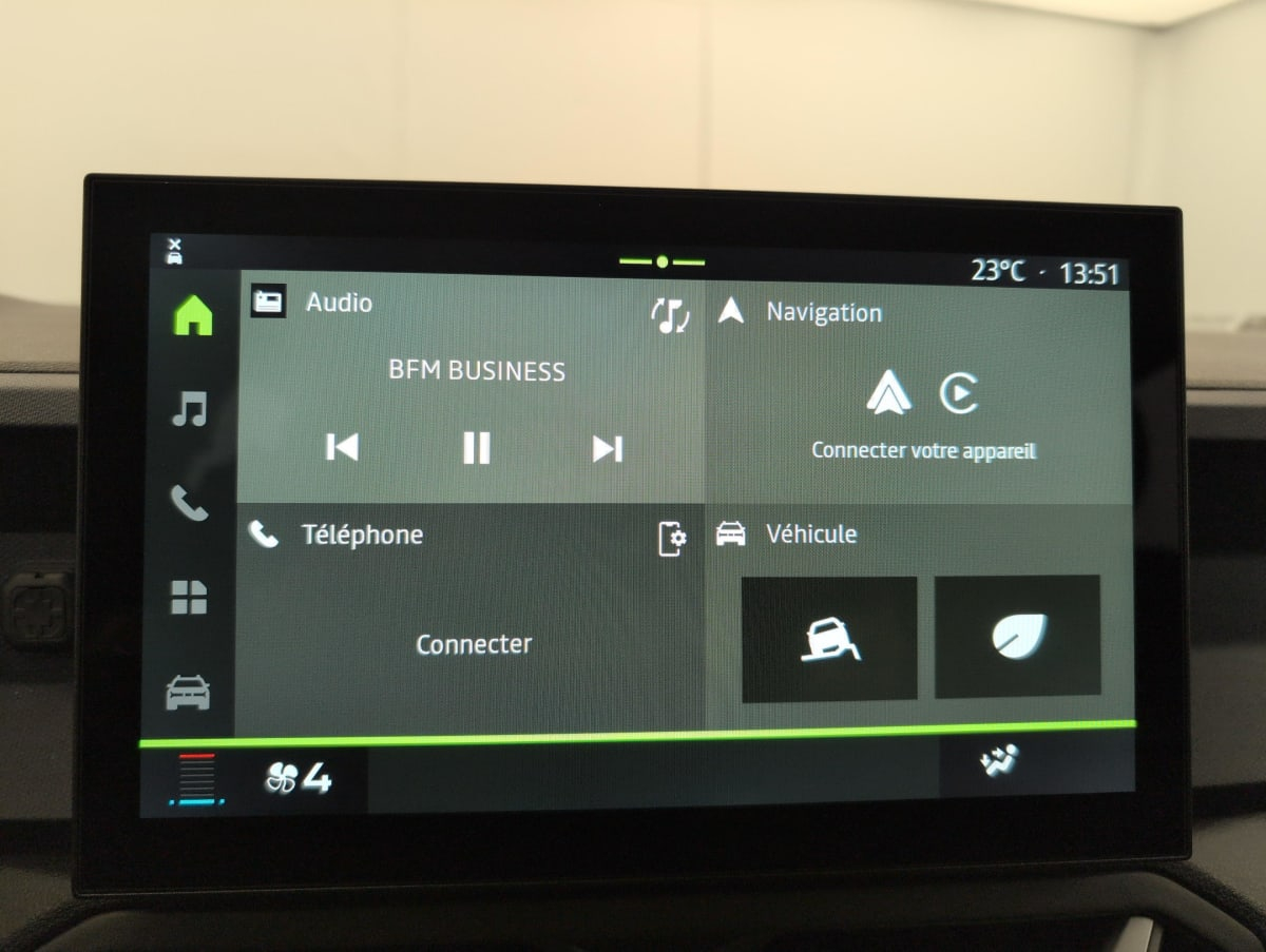 Dacia Duster — photo 18